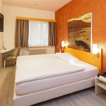 아큐렐러 스위스 퀄리티 루가노